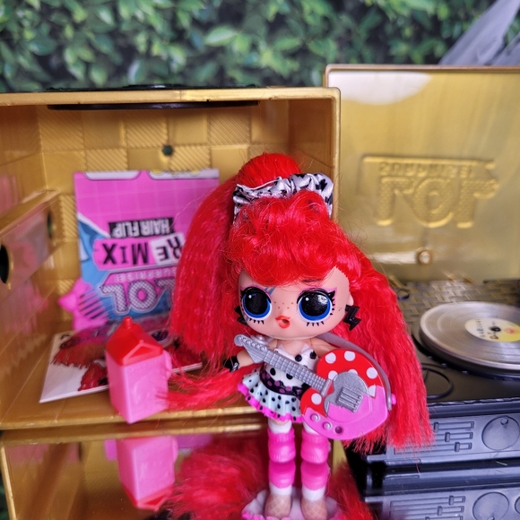 Lol surprise Remix radical qt doll small red hair guitar rock star - Picture 4 of 6